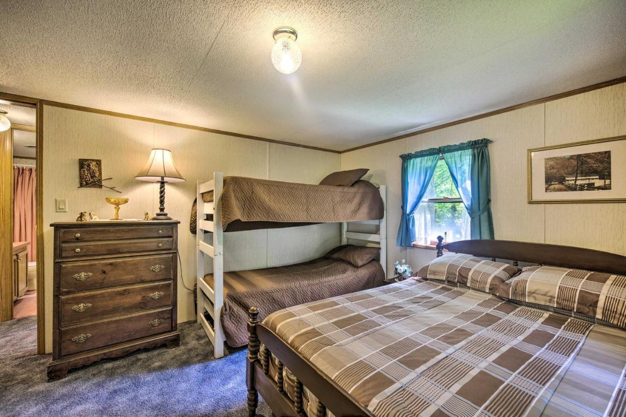 Scenic Escape Swim, Fish, Hike! Holiday home Spring Mills